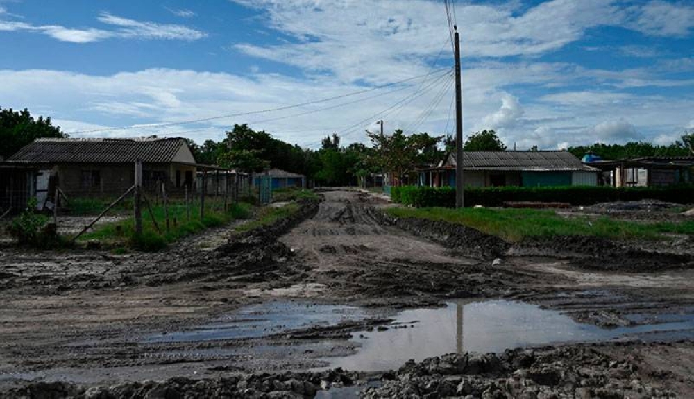 Rafael se ha fortalecido a huracán categoría 3 y pone en peligro a la isla. / AFP,image_description: