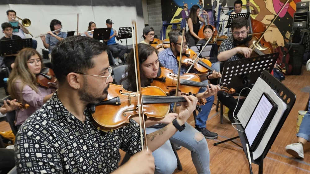 nEsta visita es una oportunidad única para disfrutar de la diversidad musical latinoamericana y fomentar lazos culturales de El Salvador y Panamá.,image_description: