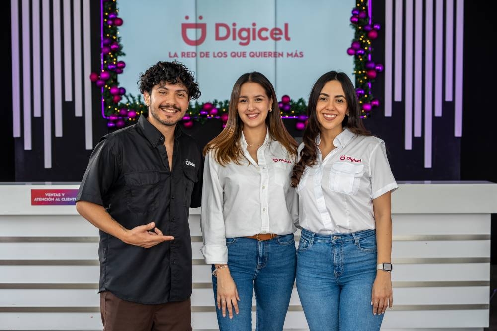 Digicel busca ser el aliado de los salvadoreños, ofreciéndoles beneficios que hacen de la Navidad una época especial. Cortesía ,image_description: