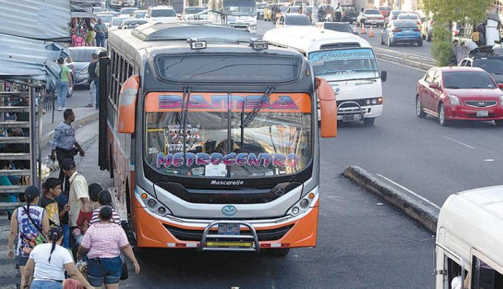 Los transportistas dijeron estar listos para iniciar un proceso de cambio del sistema de transporte público./DEM,image_description: