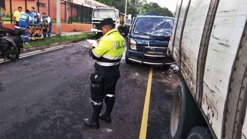 El accidente ocurrió en el Plan de La Laguna, en Antiguo Cuscatlán, municipio de La Libertad Este.n,image_description: