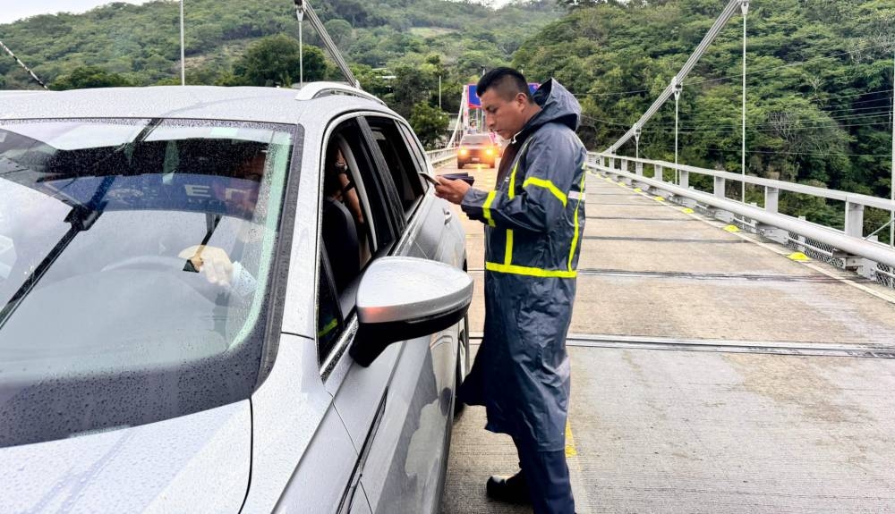 Solo el domingo, Migración registró más de 9,700 excursionistas prechequados. /Migración y Extranjería ,image_description: