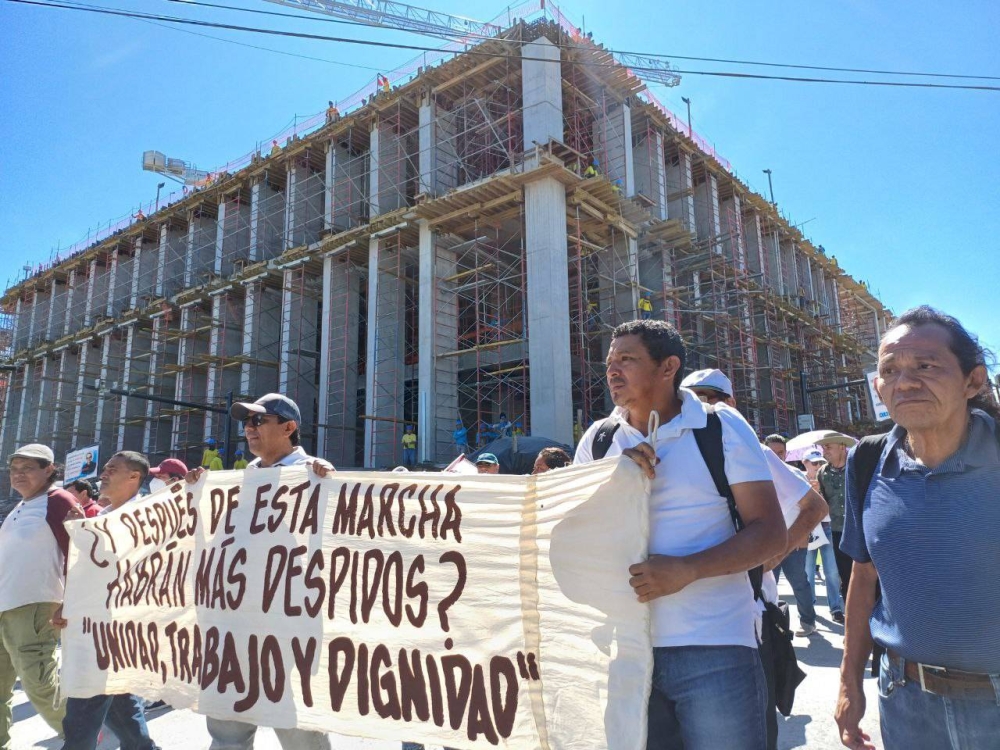 Los líderes sindicales aseguraron que algunos trabajadores no salieron a marchar por temor a ser despedidos. Jessica Guzmán