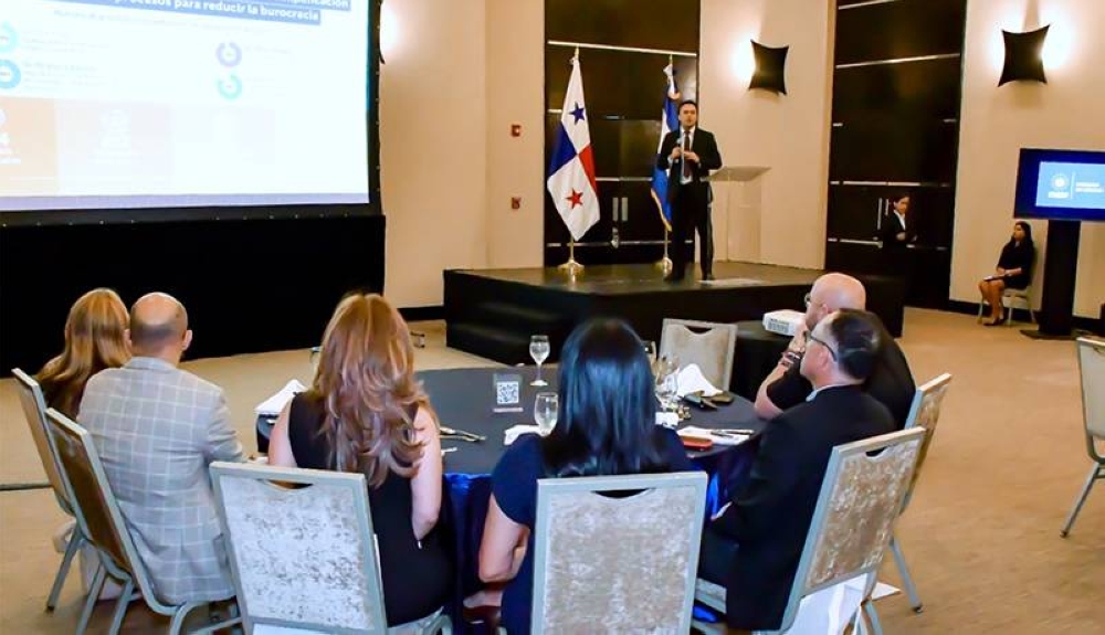 El encuentro con empresarios salvadoreños en Panamá. /Cancillería,image_description: