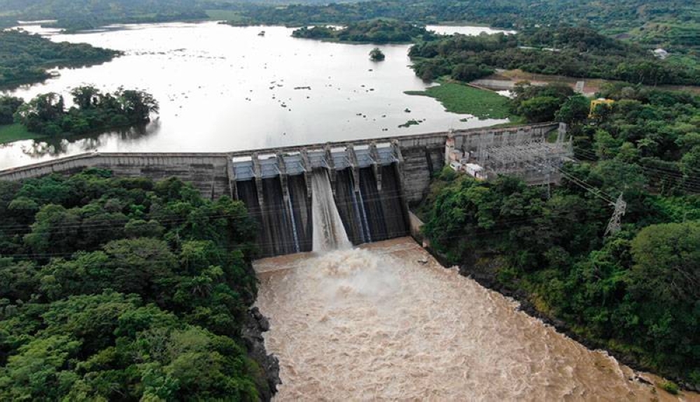 Un 30.82  de la demanda de octubre fue cubierta por la generación hidroeléctrica. La CEL administra cinco centrales hidroeléctricas. /DEM,image_description: