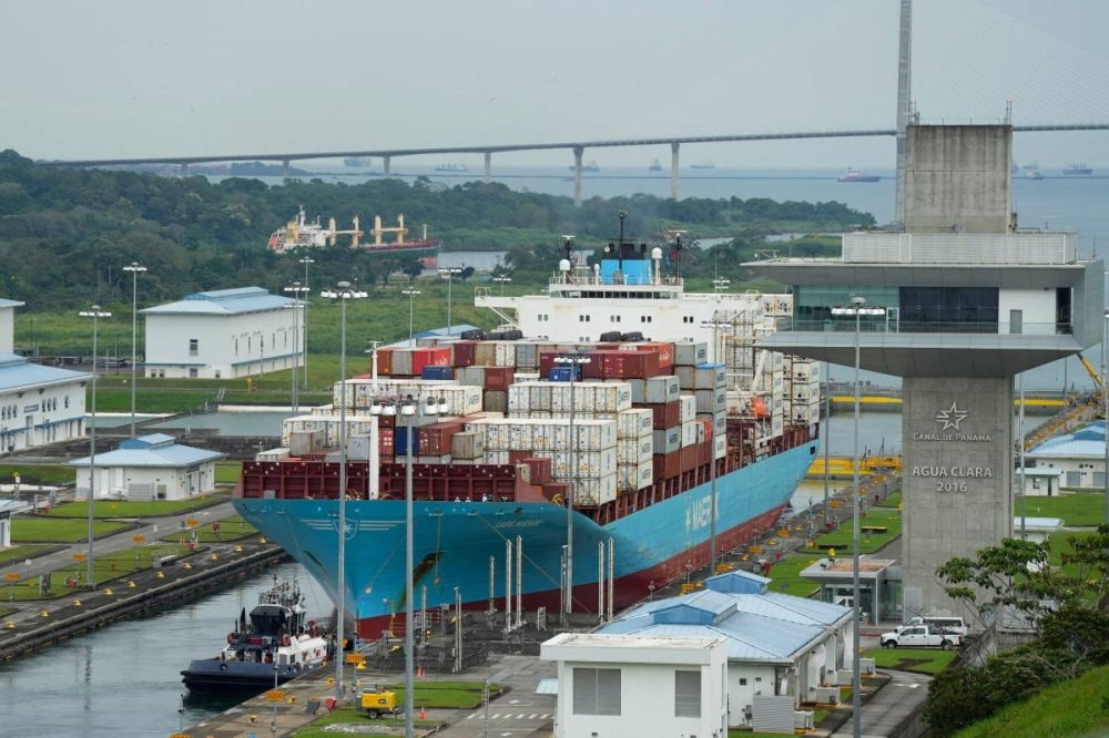 Por este paso circula el 5 del comercio marítimo mundial, aporta el 6  del PIB de Panamá y el 20  de sus ingresos fiscales. /AFP,image_description: