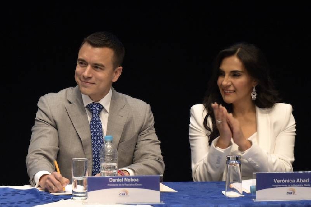 El presidente ecuatoriano Daniel Noboa izq. junto a la vicepresidenta Verónica Abad en una foto de noviembre de 2023, ahora la ruptura entre ambos es total./AFP ,image_description: