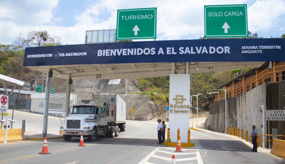 El Salvador transmitió más de 1,700 millones en bienes a través de la declaración DUCAF. /Dirección General de Aduanas,image_description: