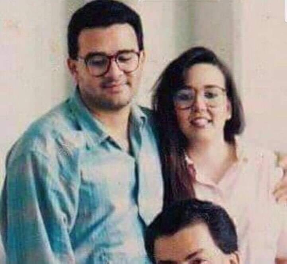 Otra foto difundida en las redes, de sus años junto a Regina, quien volvió a casarse en 2017 para rehacer su vida.