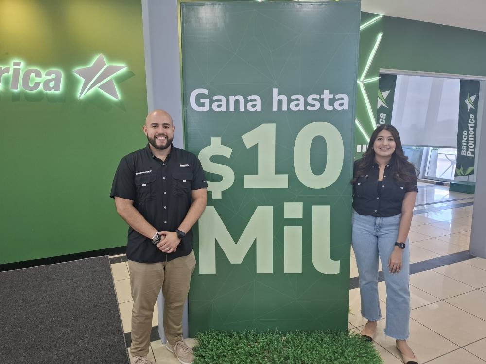 Durante el lanzamiento oficial, Ignacio Orellana, Subgerente de Mercadeo y Comunicaciones, explicó los beneficios de la nueva promoción de ahorro de Banco Promerica. /Foto DEM.,image_description: