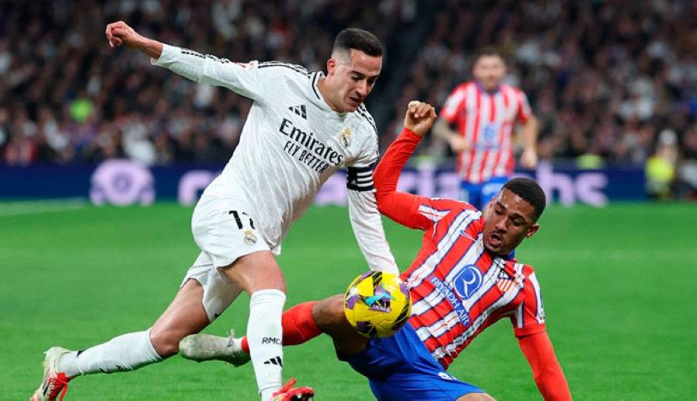 Lucas Vázquez I ocupa la posición de lateral derecho, ante la ausencia por lesión de Dani Carvajal. / AFP,image_description: